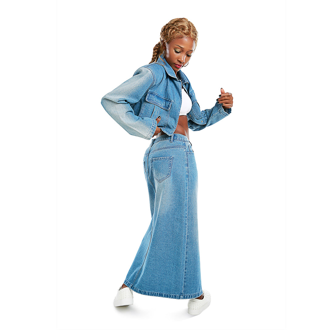 mid wash daring denim skirt#color_blue