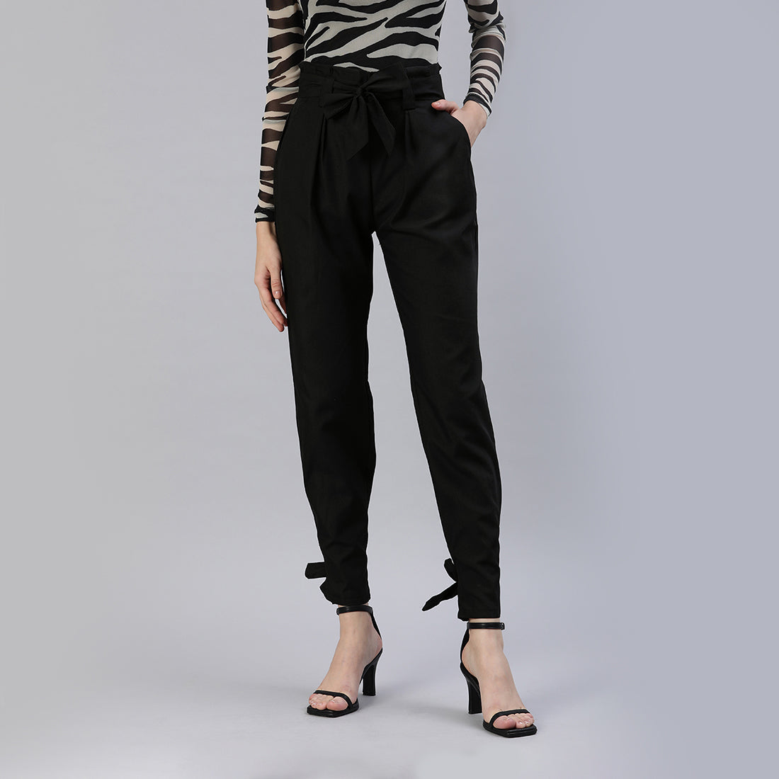 Waist Tie Pleated Trousers In Black