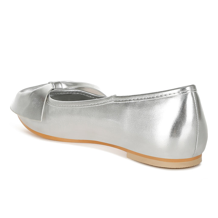 metallic pleather bow ballerinas
#color_silver