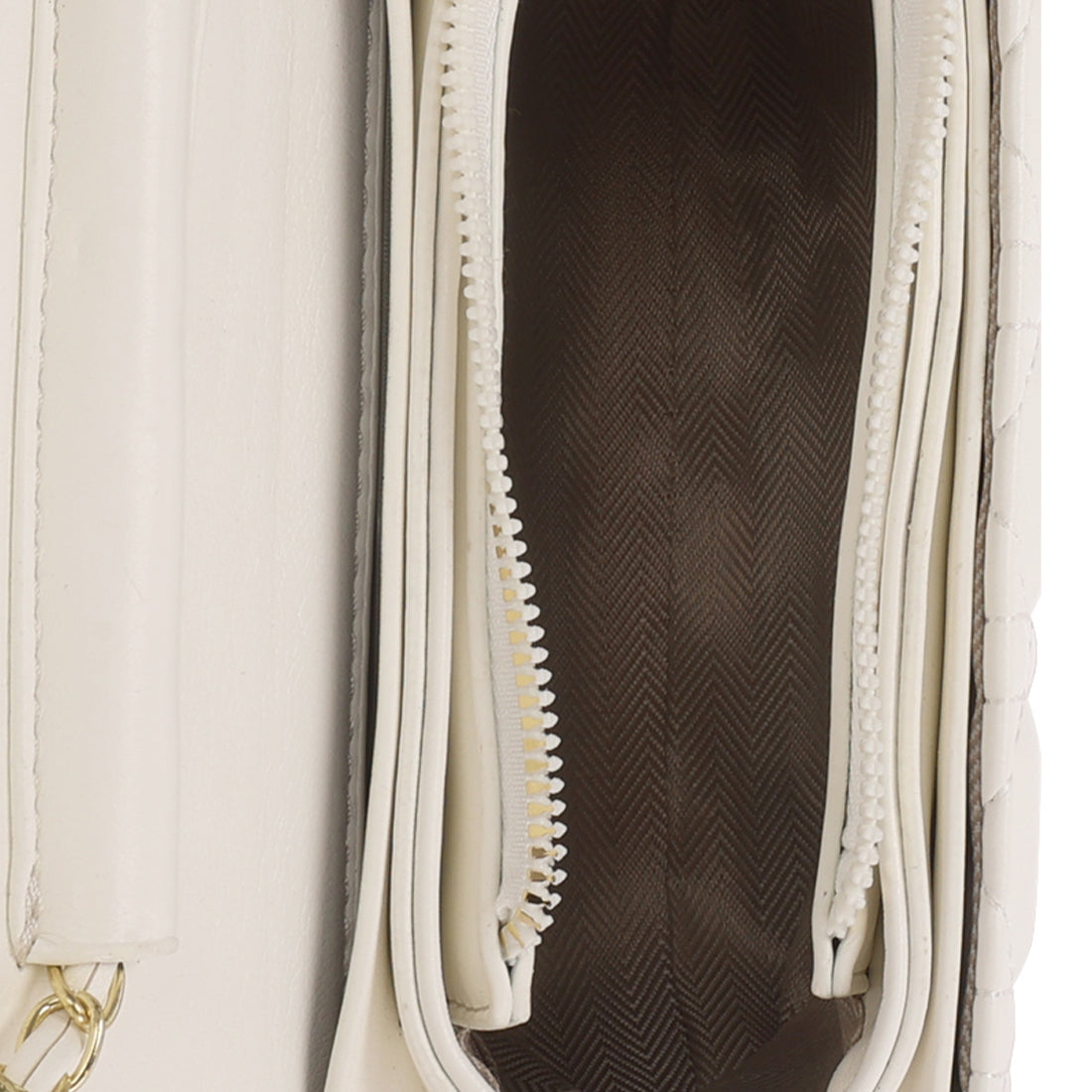 quilted metallic buckle cluch bag#color_white