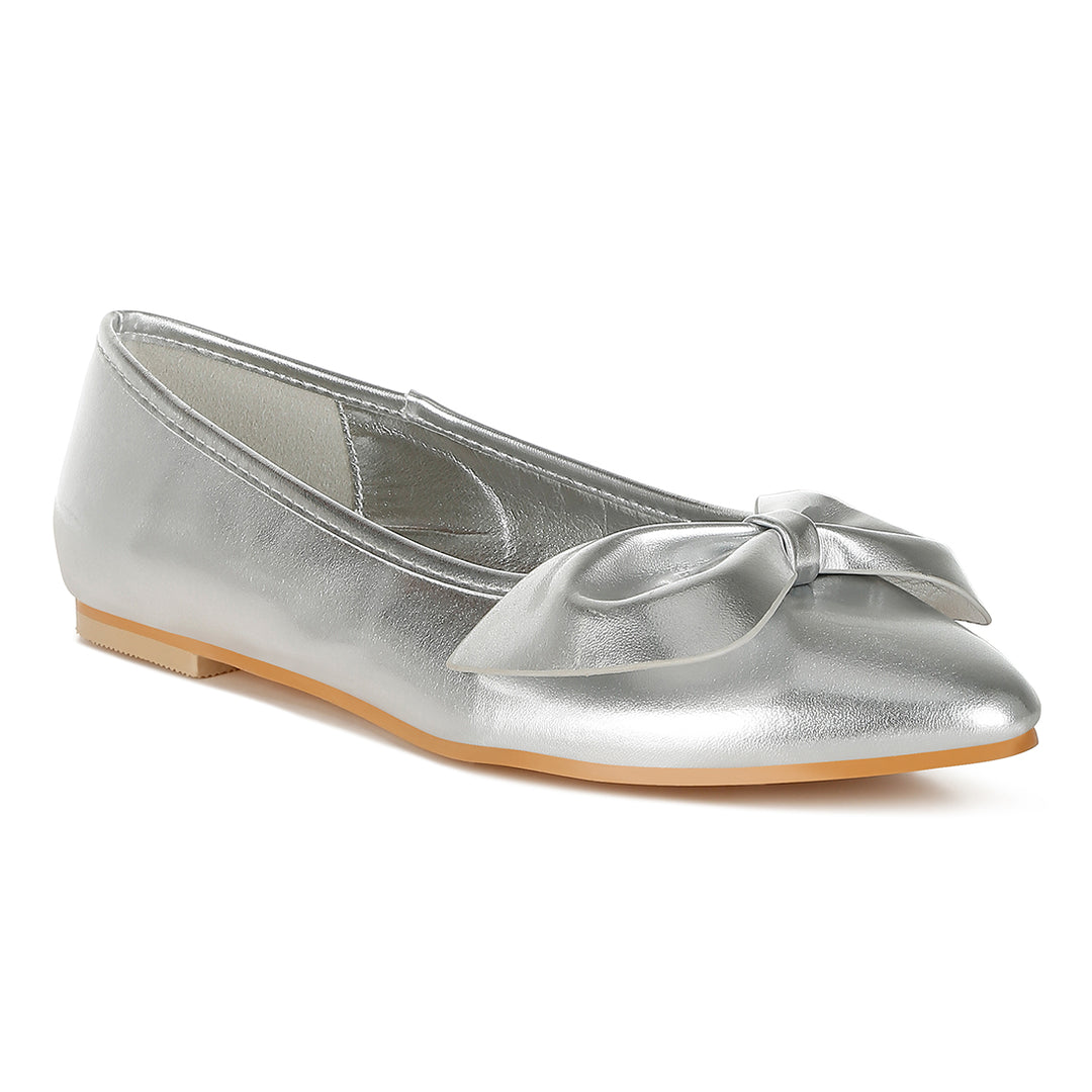 metallic pleather bow ballerinas
#color_silver