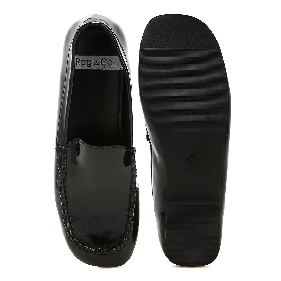 metallic pleather loafers
#color_black