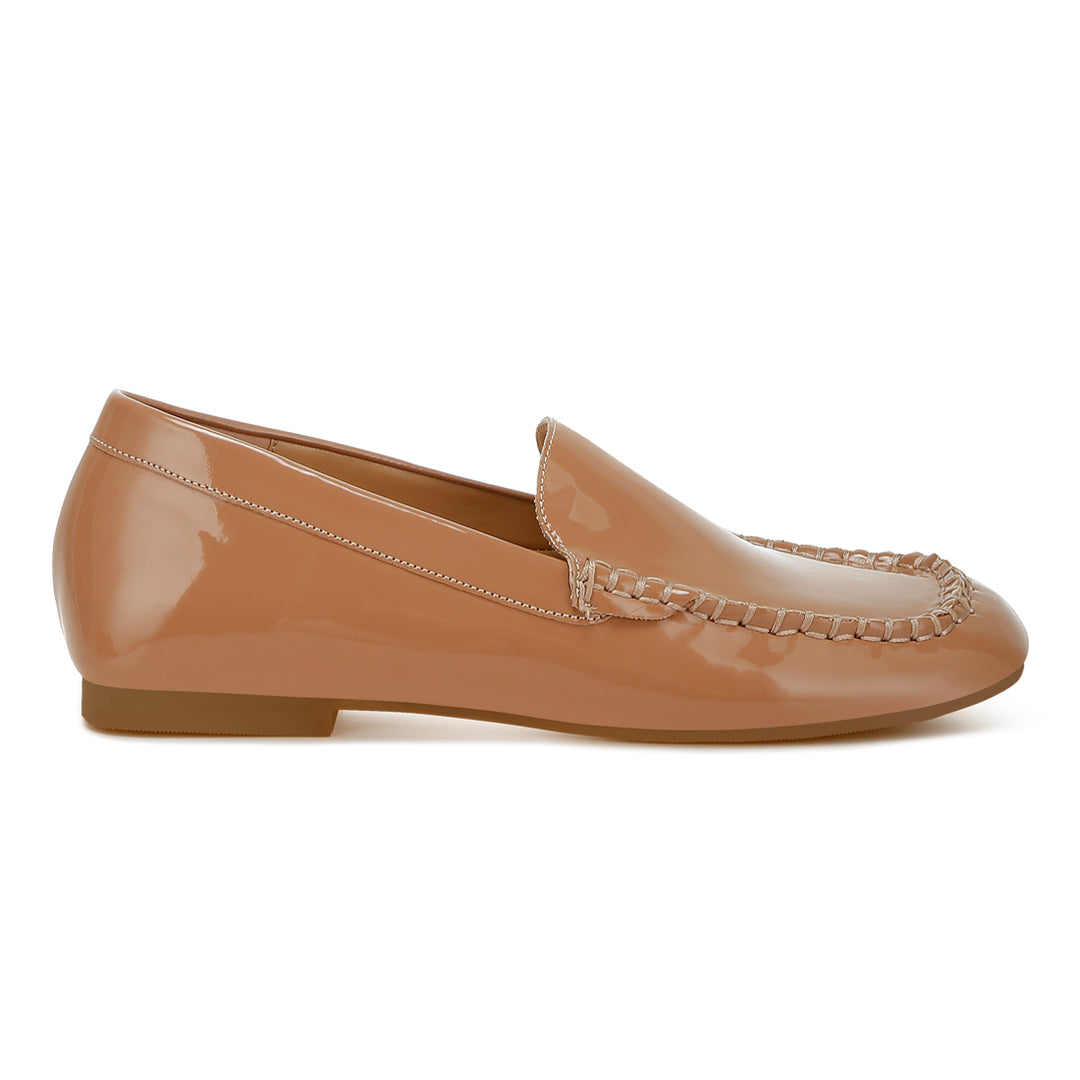 metallic pleather loafers
#color_beige