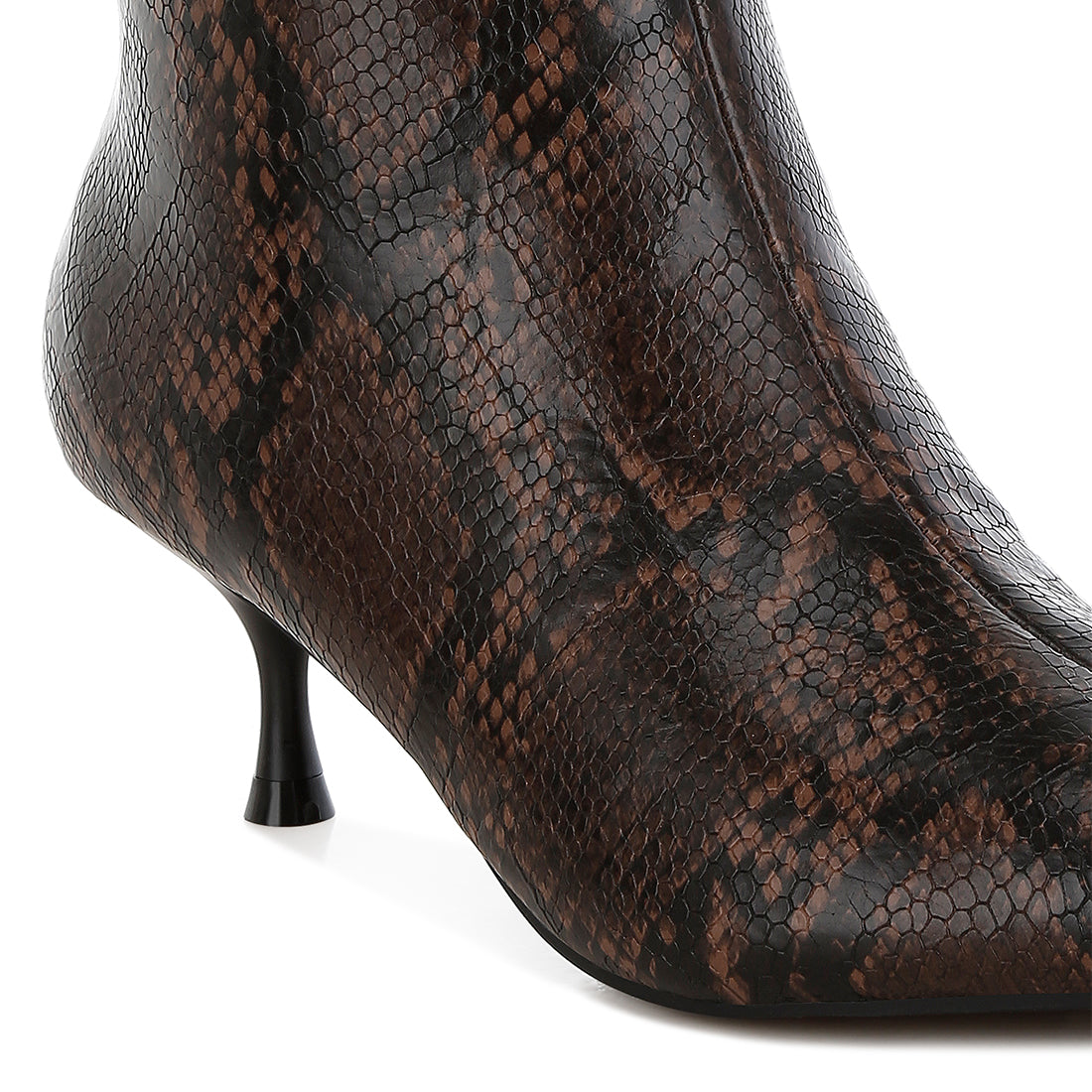 women faux leather kitten heel boots#color_chocolate