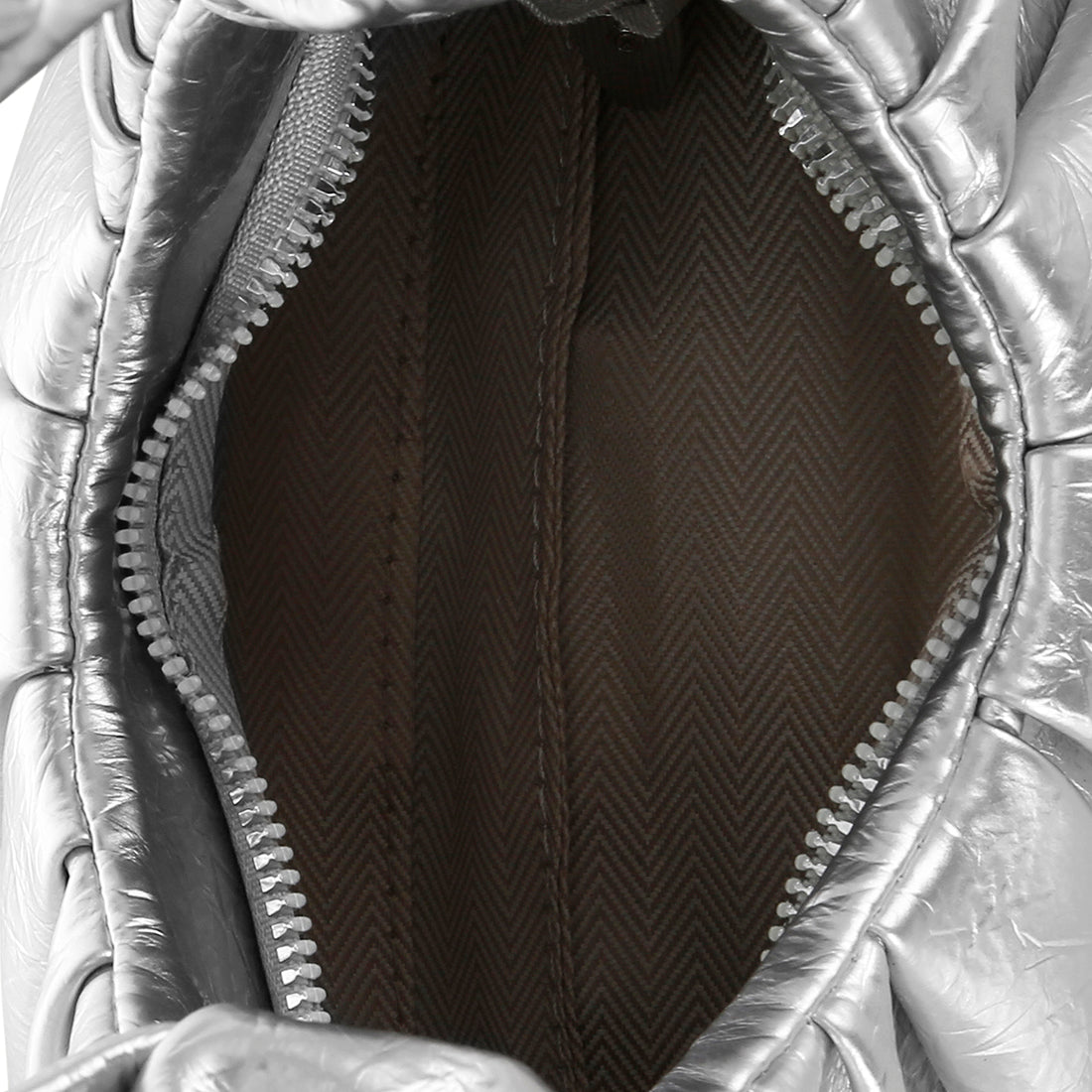 ruched handle crossbody bag#color_silver