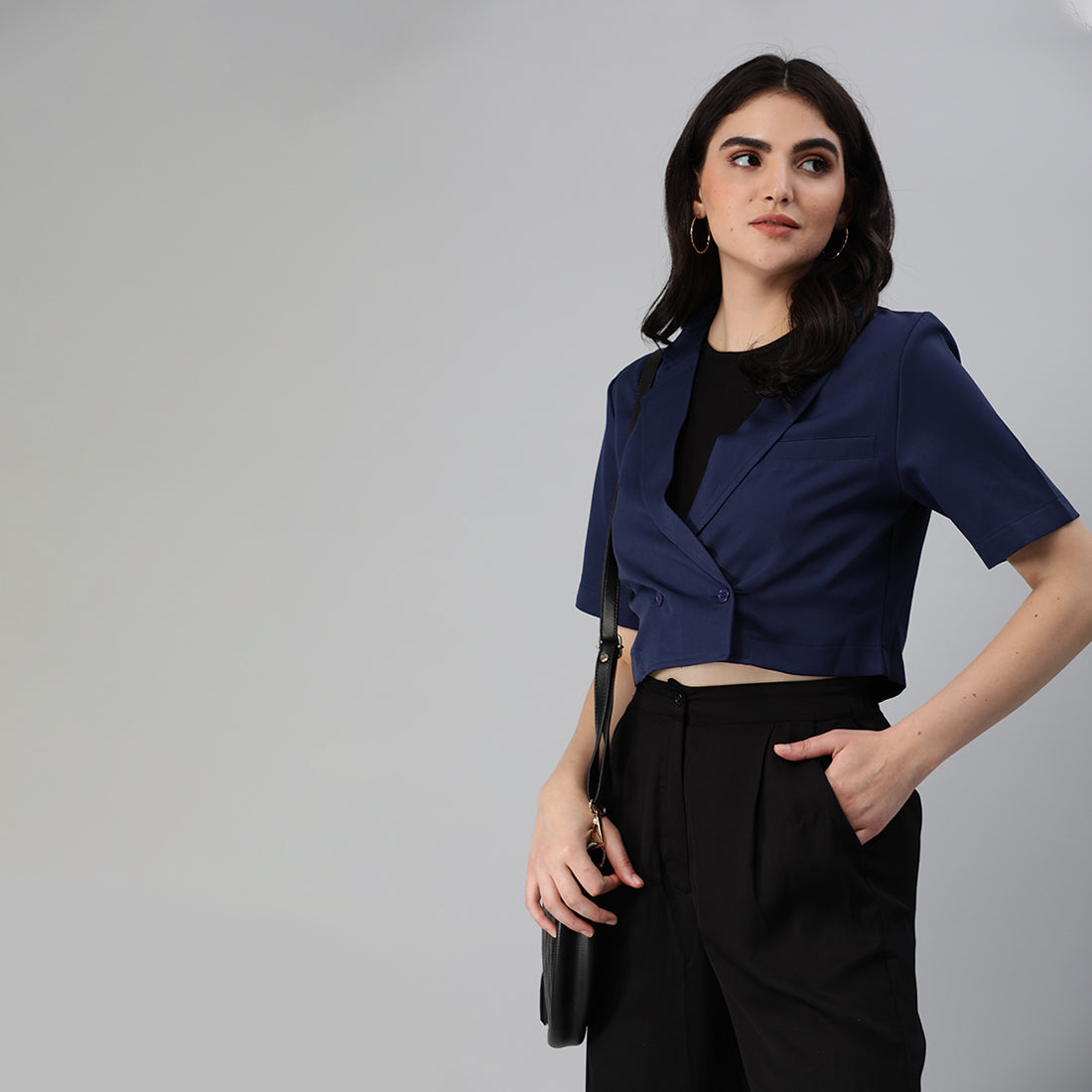 short sleeved cropped blazer jacket#color_navy