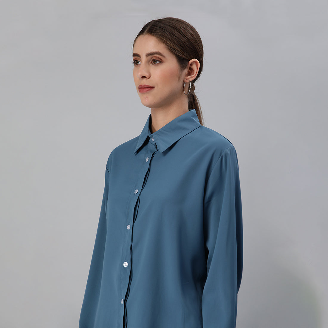 basic long sleeved collared shirt#color_navy