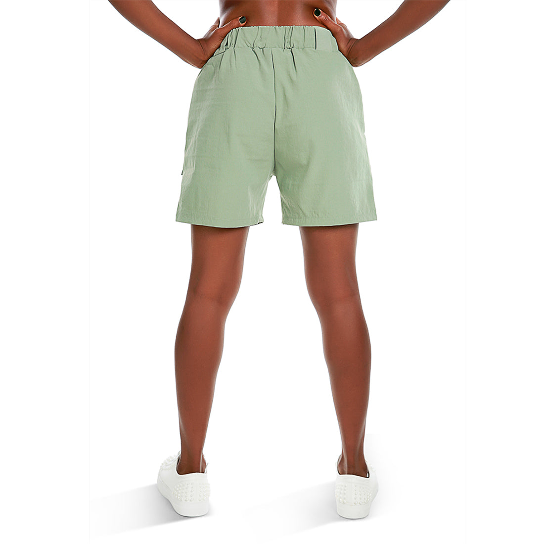 belt loop solid cargo shorts#color_green