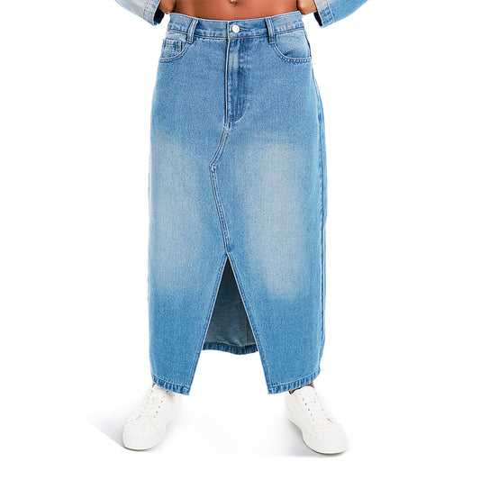 mid wash daring denim skirt#color_blue