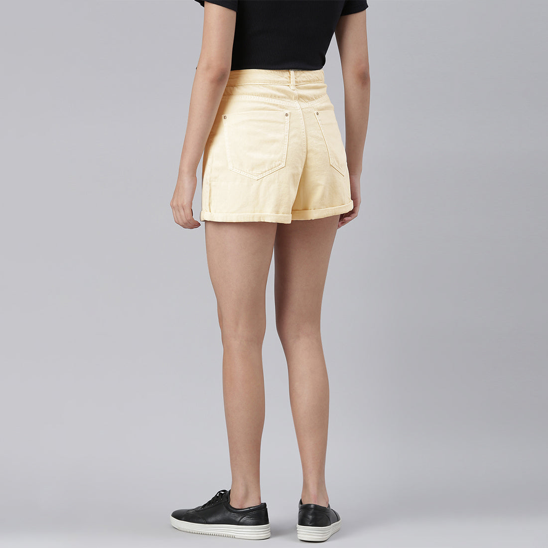 Beige Basic Upturn Hem Shorts