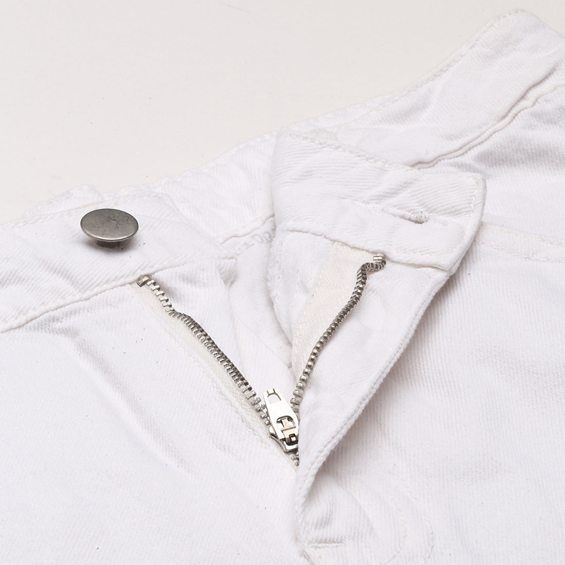 White Basic Upturn Hem Shorts