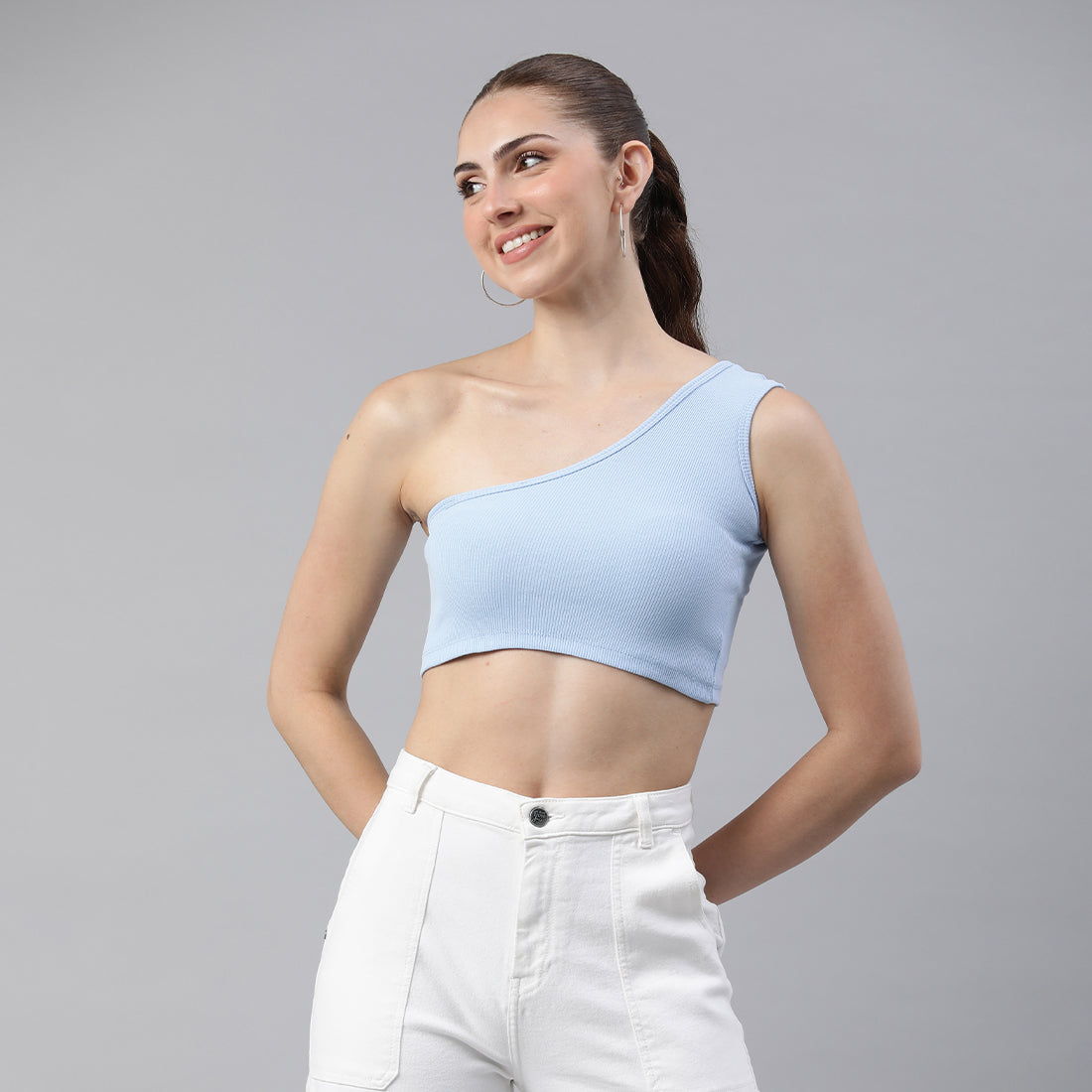 asymmetrical basic crop top#color_light-blue