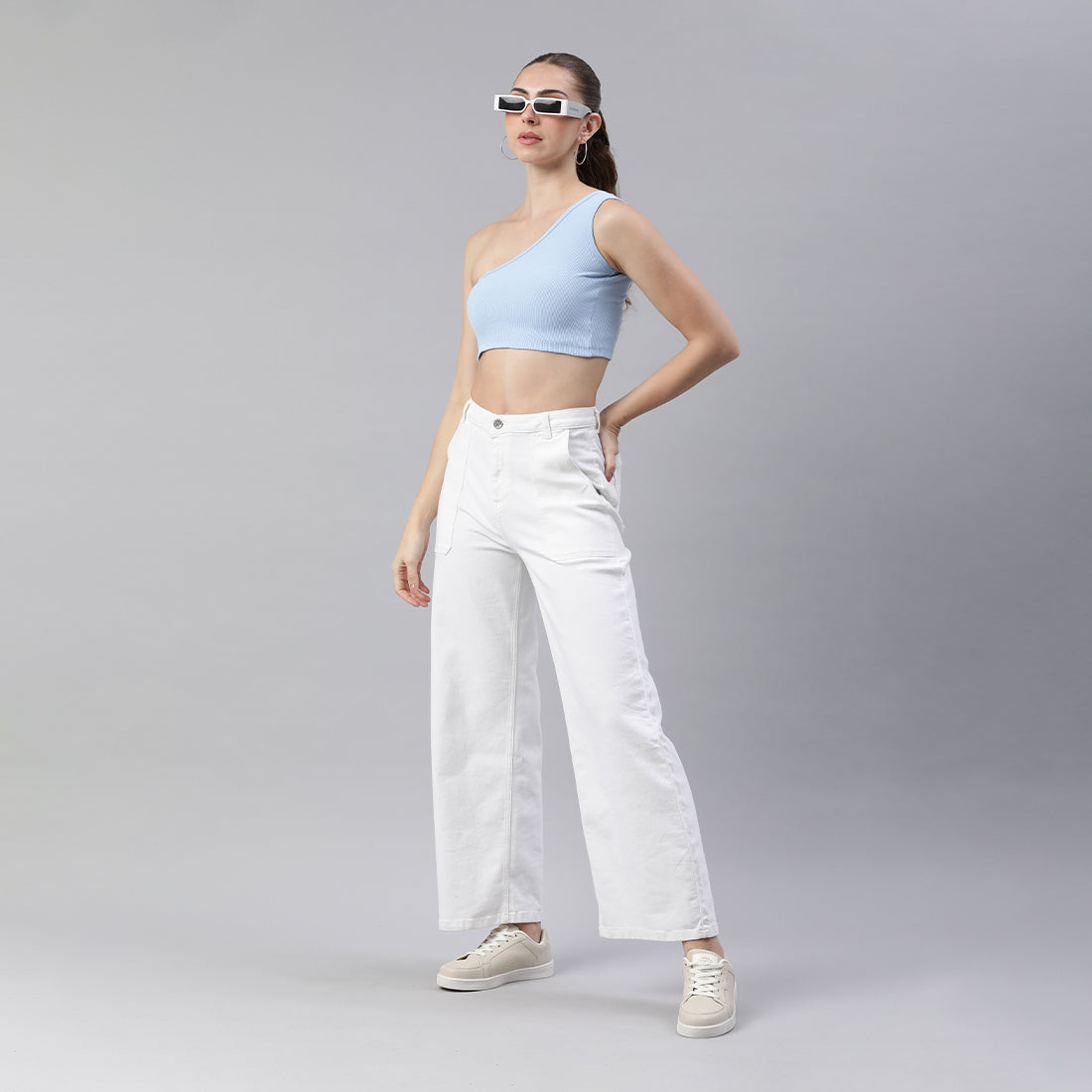 asymmetrical basic crop top#color_light-blue