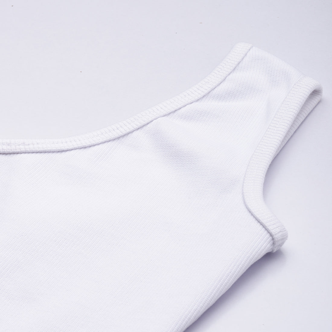 asymmetrical basic crop top#color_white