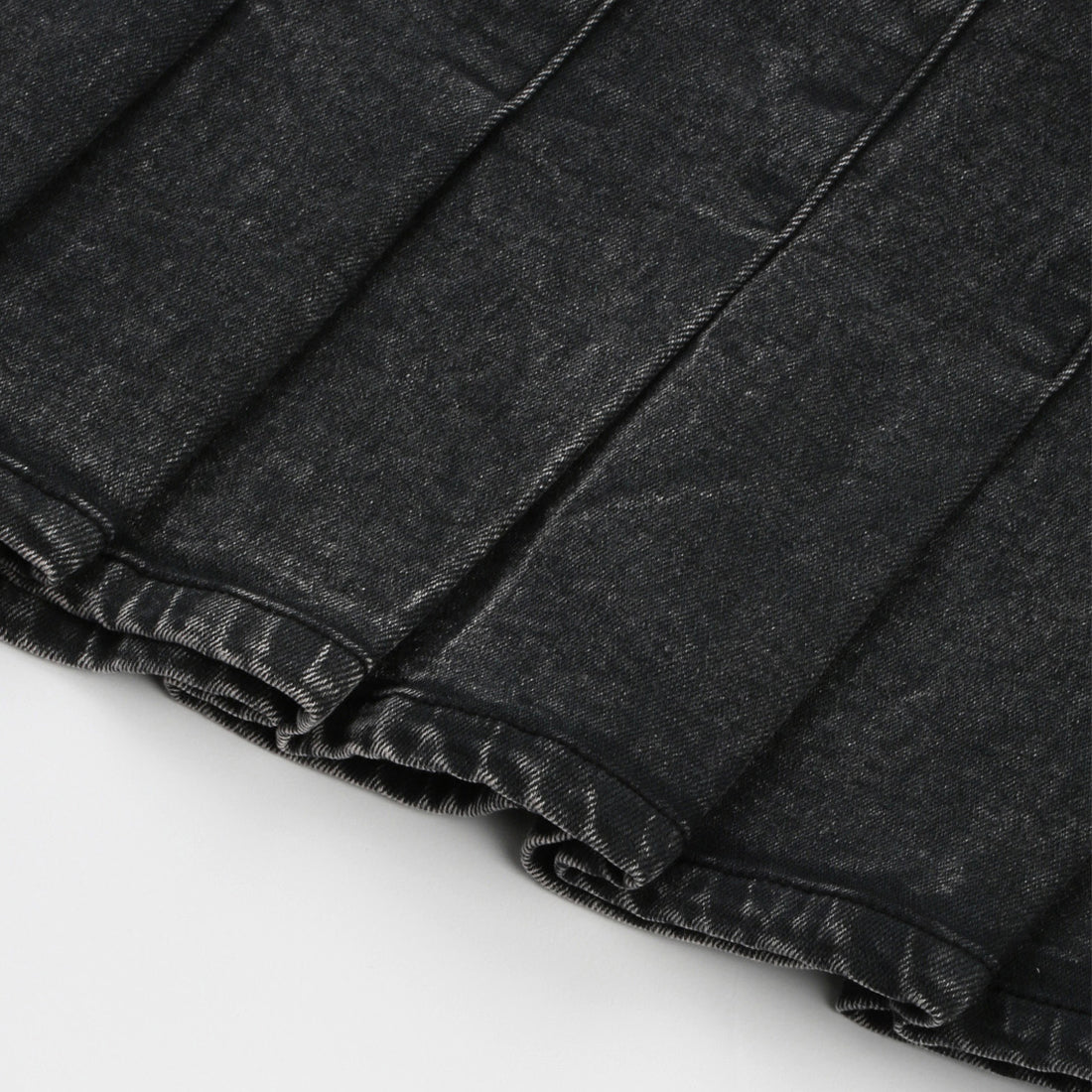 pleated denim mini skirt#color_light-black