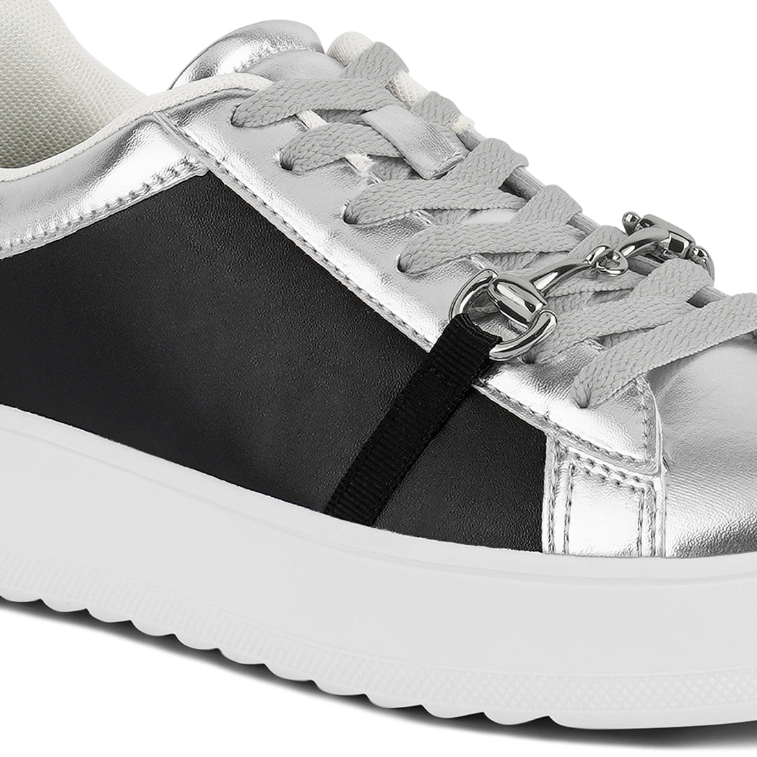 contrasting metallic sneakers#color_silver