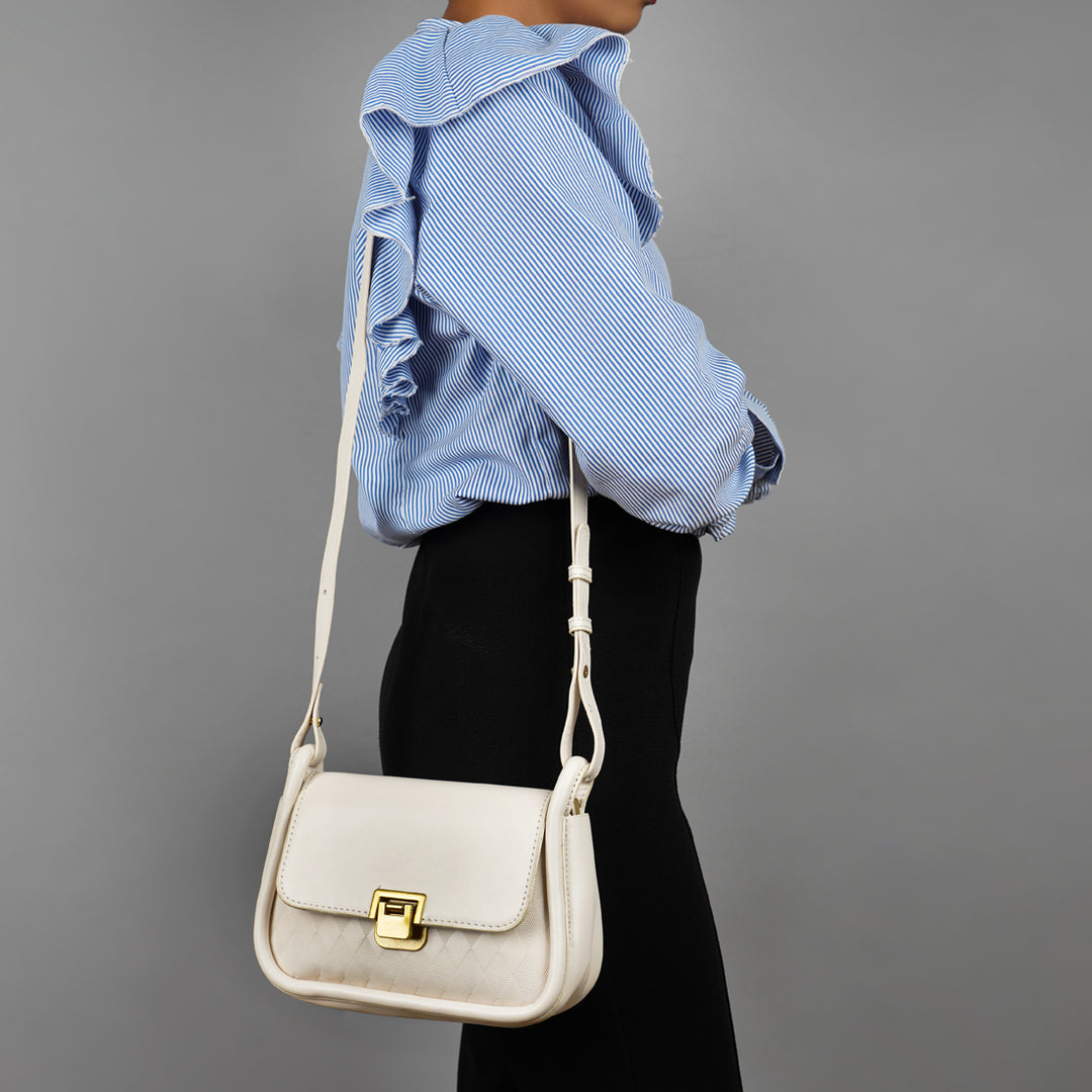 faux leather sling bag#color_white