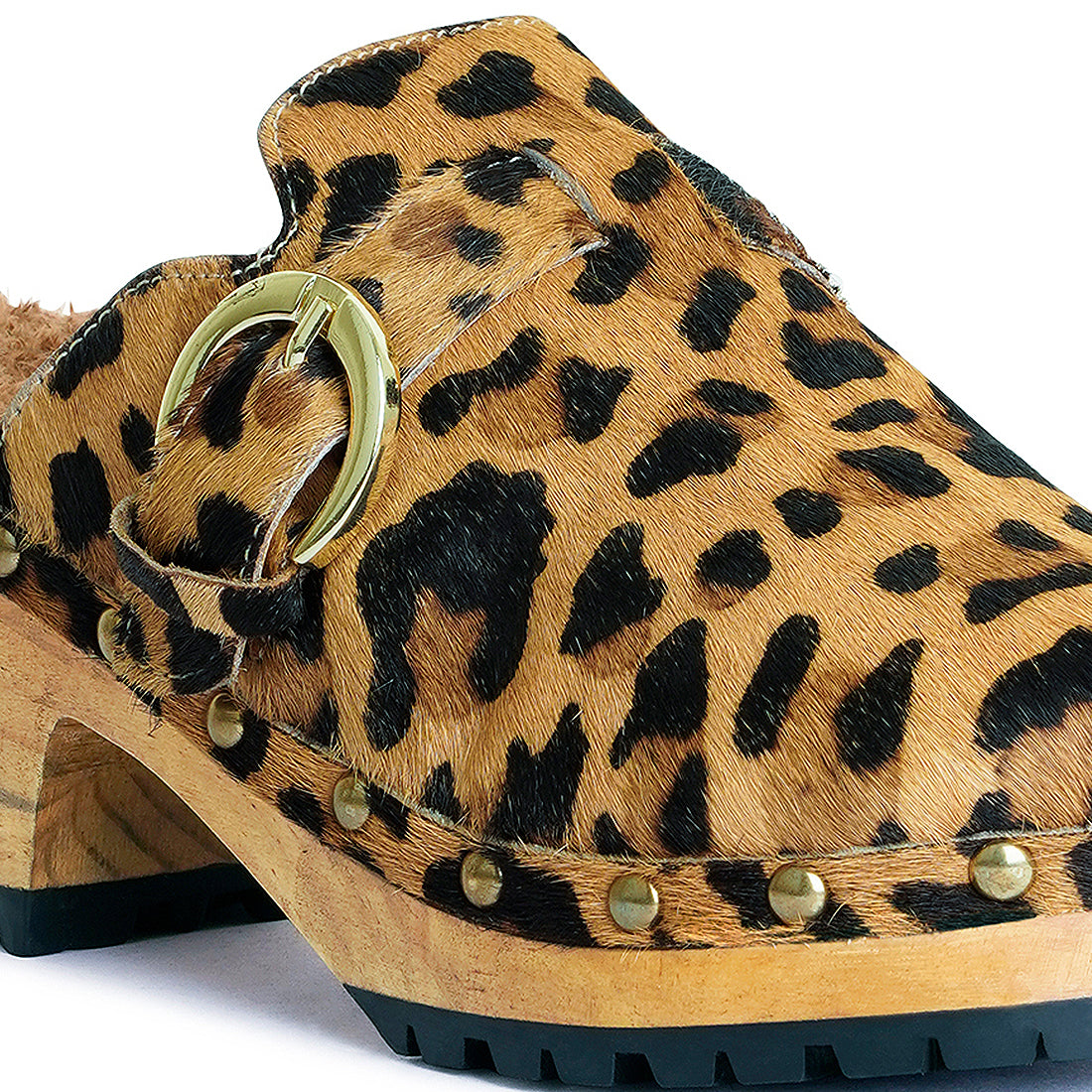 prunus leopard buckled suede round toe clogs#color_camel
