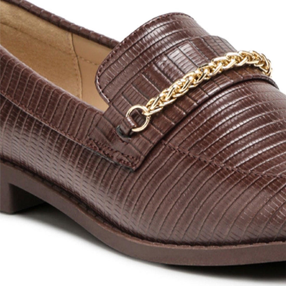low block loafers adorned with golden chain#color_brown
