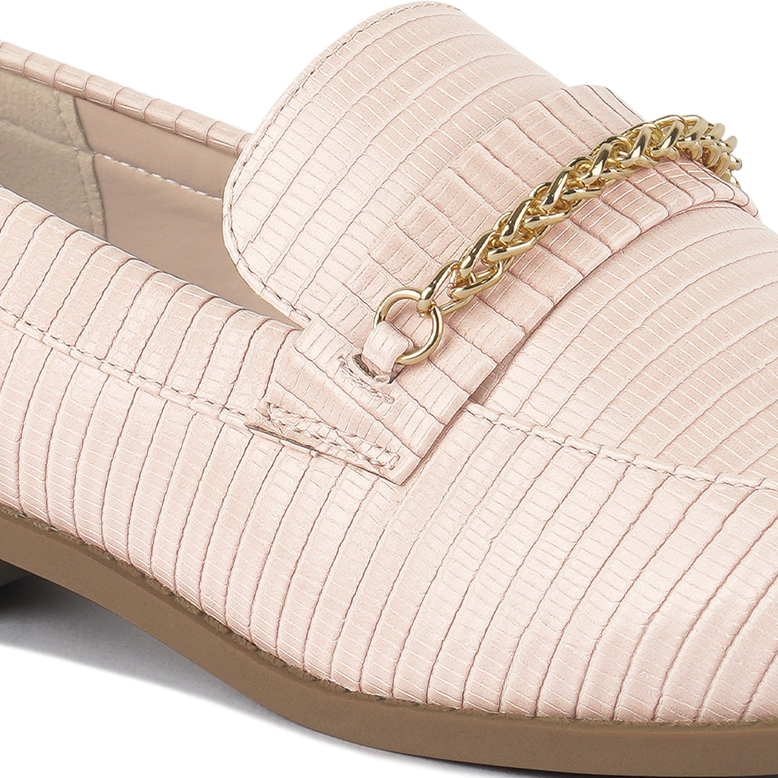 low block loafers adorned with golden chain#color_taupe