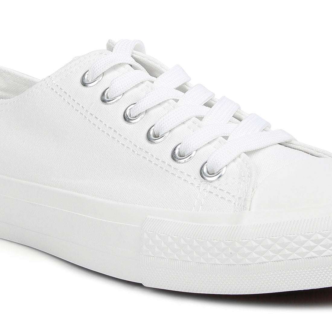 cloudwalk casual canvas dailywear sneakers#color_white