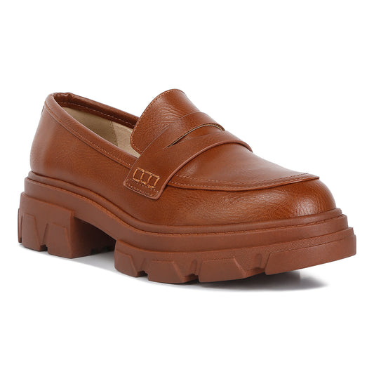 Wagon Platform Heel Loafers In Tan