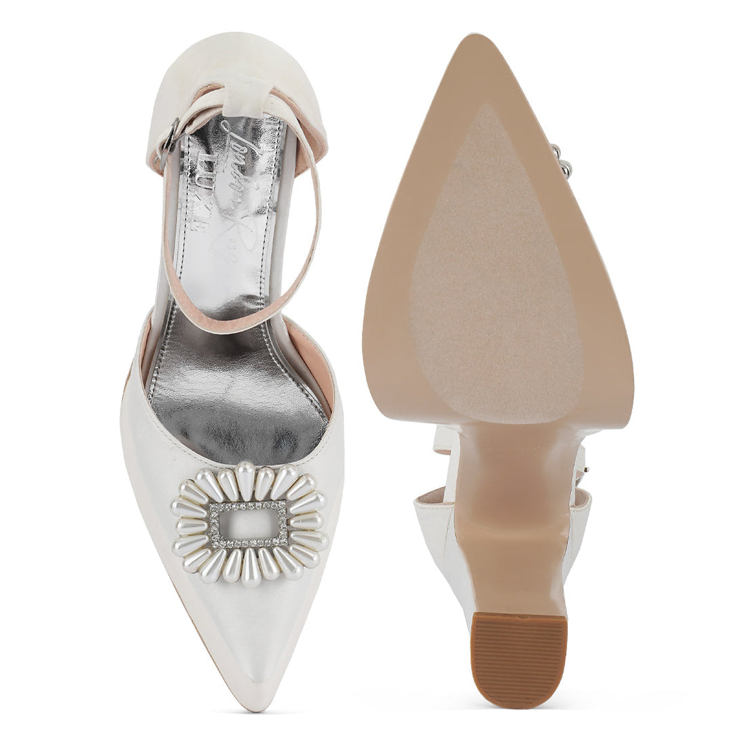 pearls brooch detail platform block heel sandals#color_white