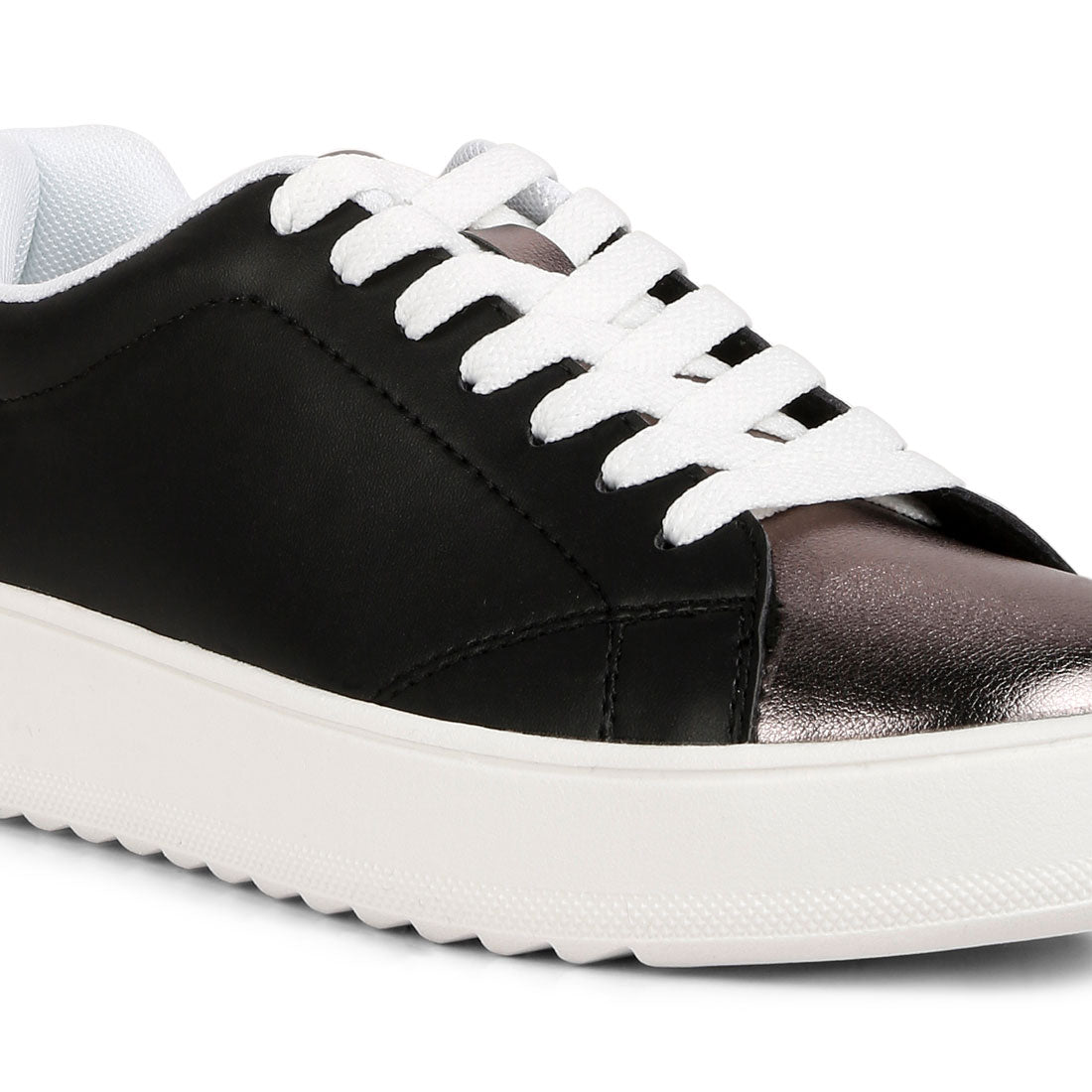 metallic accent sneakers#color_black