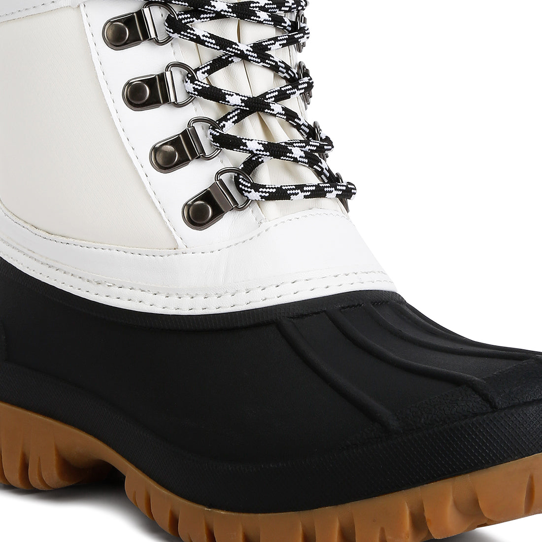 capucine fur collar contrasting lug sole boots#color_white