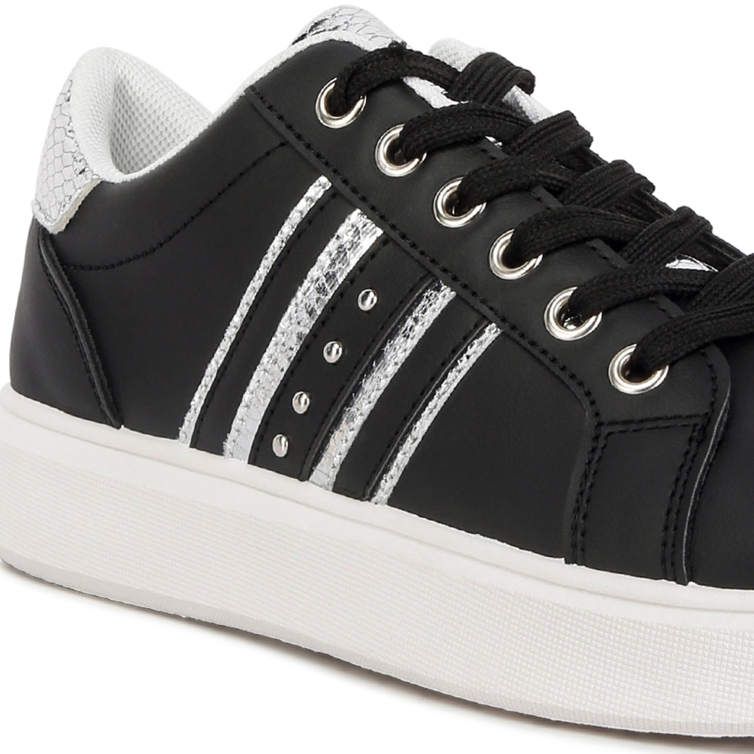 back panel detail sneakers#color_black