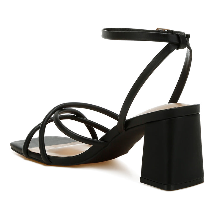 low block heel strappy sandals#color_black