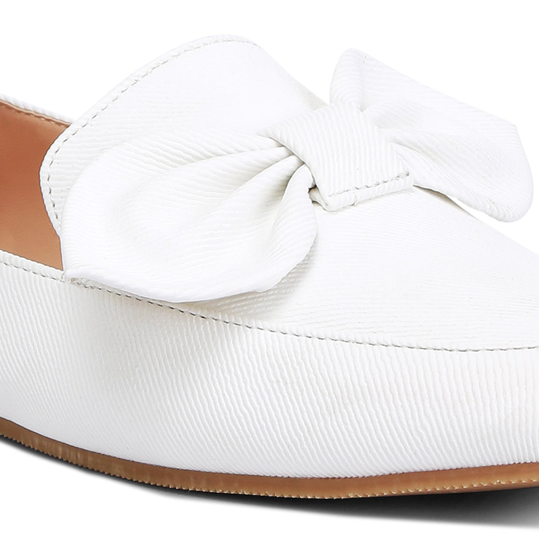bow embellished loafers#color_white