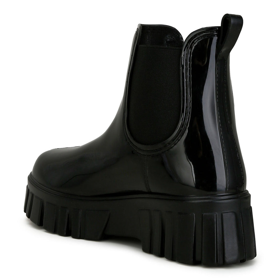 chunky chelsea boots#color_black