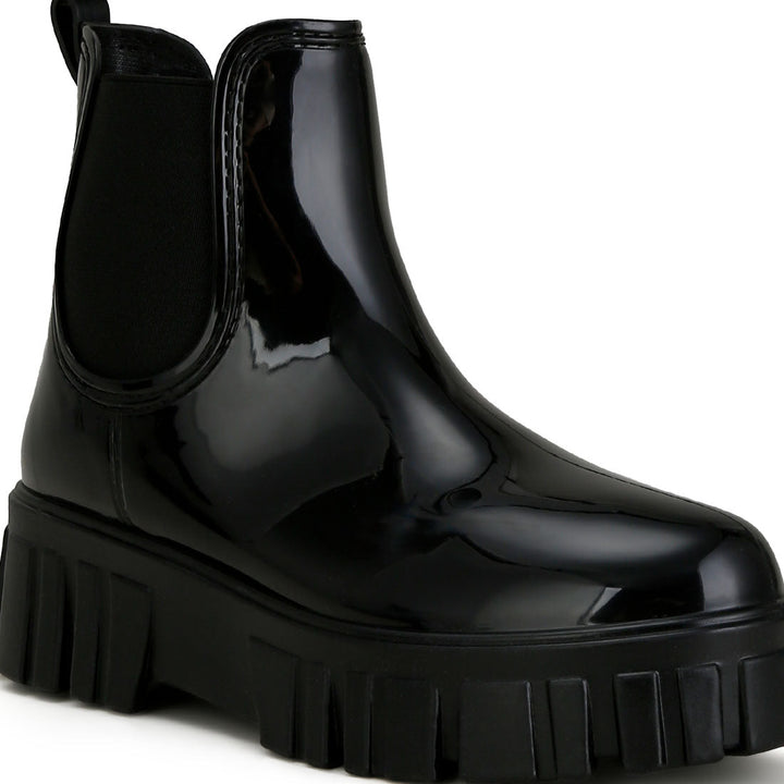 chunky chelsea boots#color_black