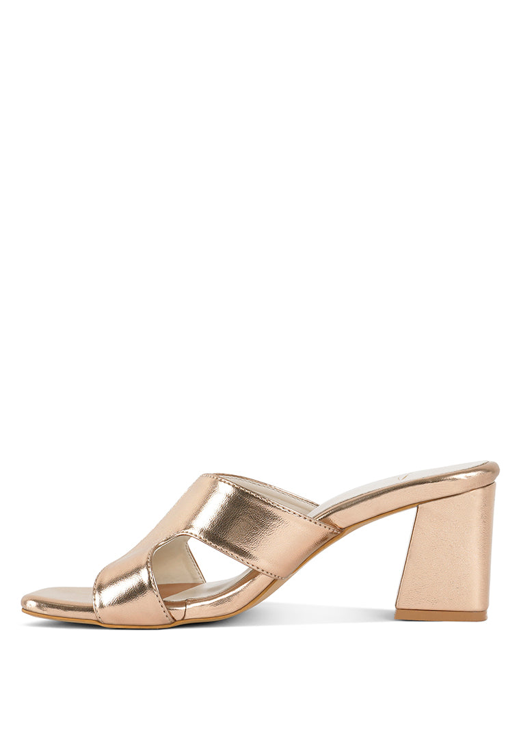 Women Metallic Faux Leather Slip On Sandals