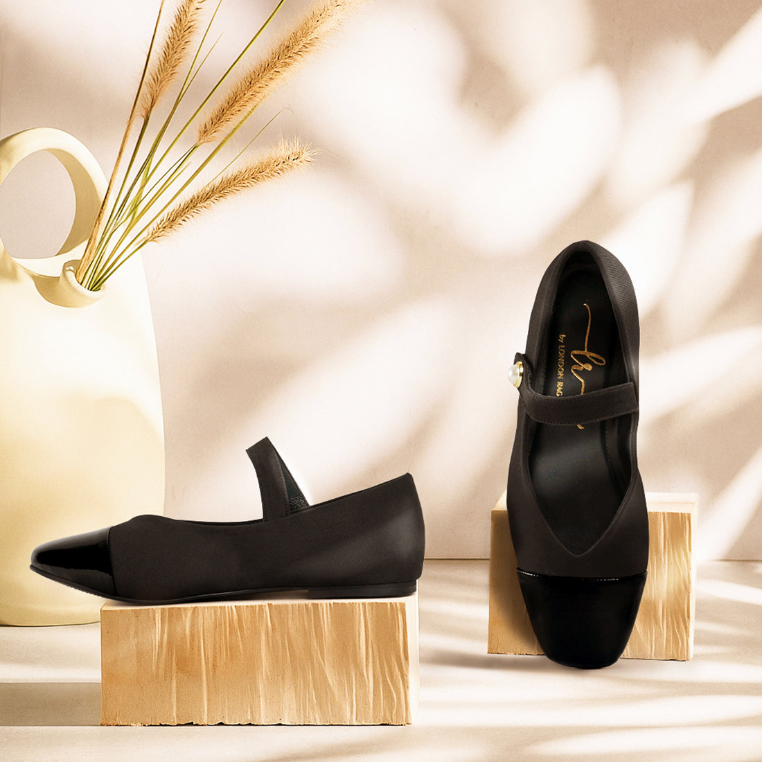 square toe mary jane ballerinas#color_black