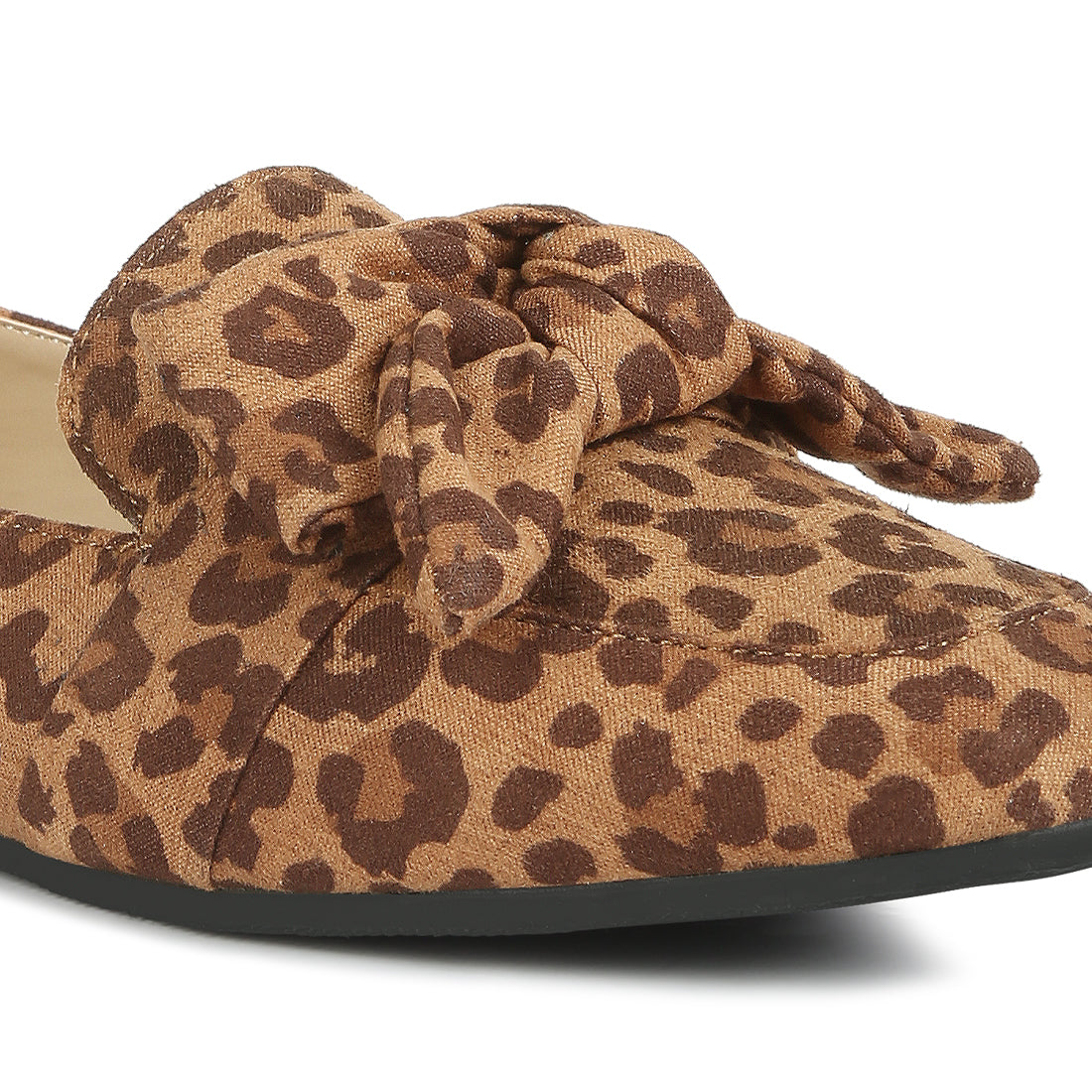 Pointed Toe Loafers in Leopard