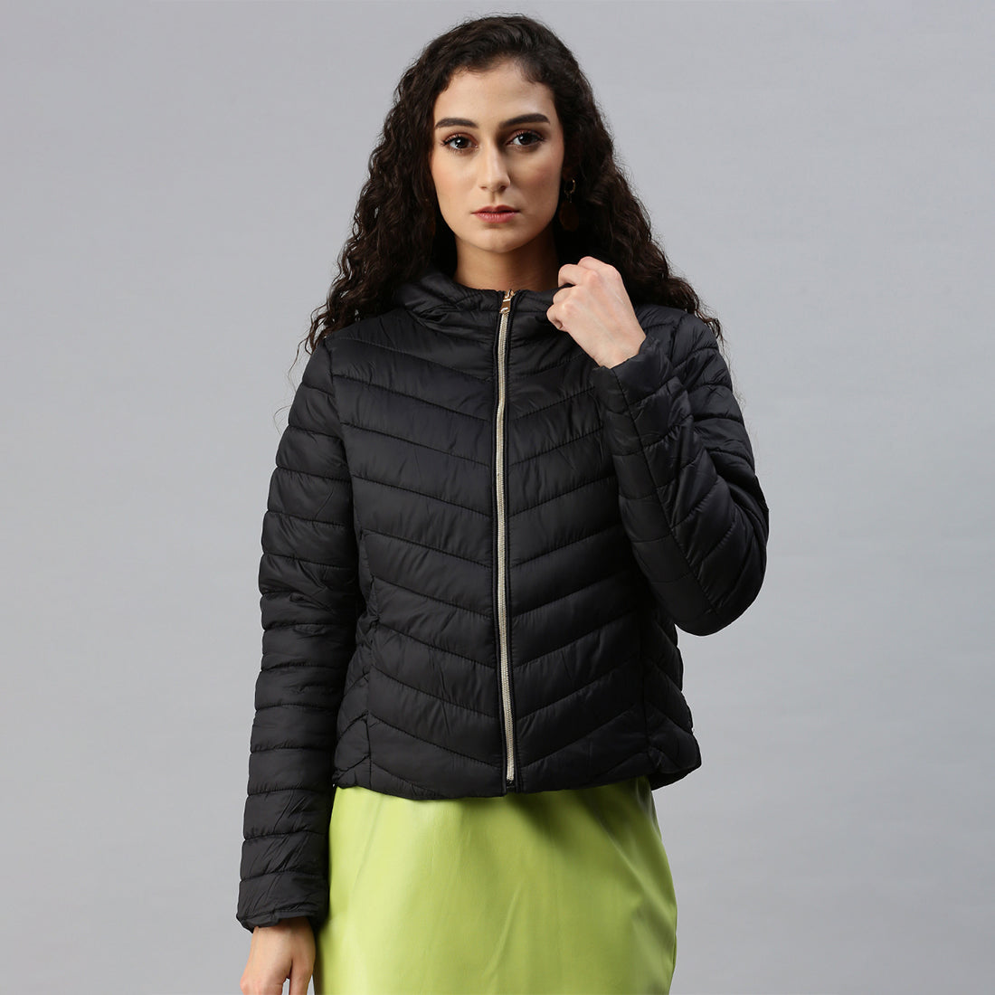 chevron pattern puffer hoodie#color_black