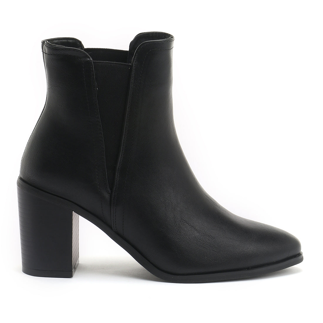 Block Heeled Chelsea Boots in Black