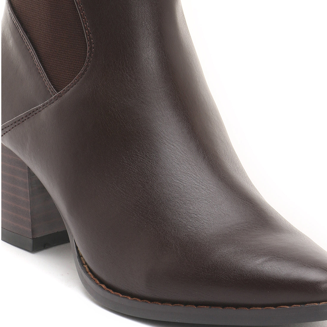 Block Heeled Chelsea Boots in Tan