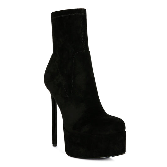 high heeled ankle boot#color_black